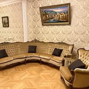 King Ln Апартаменты