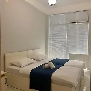 Lovely And Cozy In Апартаменты